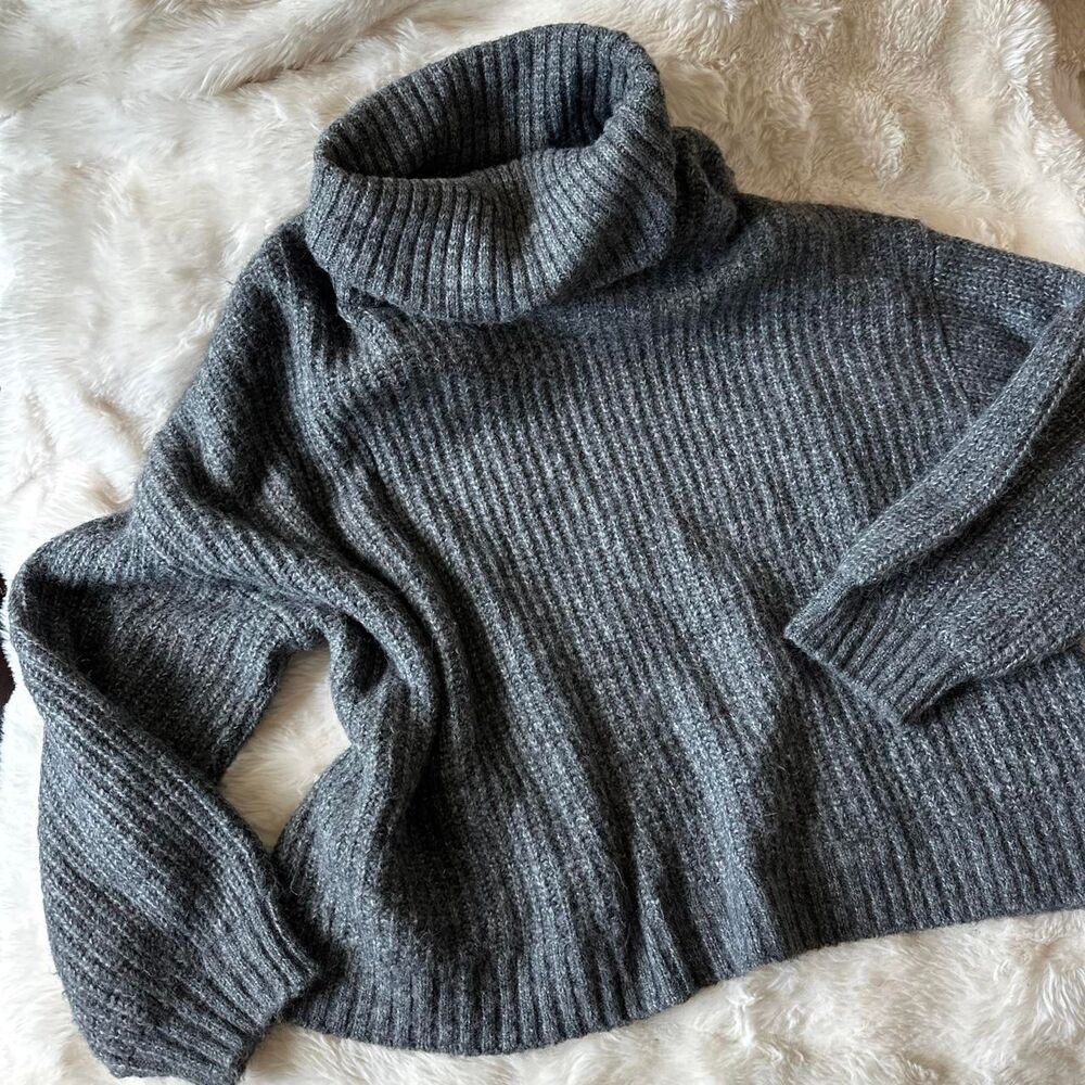 Old-navy Women's Grey Sweater